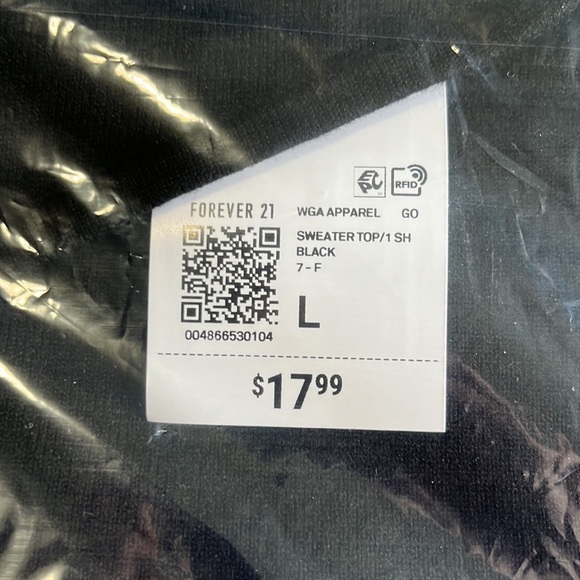 Forever 21 One-Shoulder Flower Cropped Cami - Picture 7 of 10